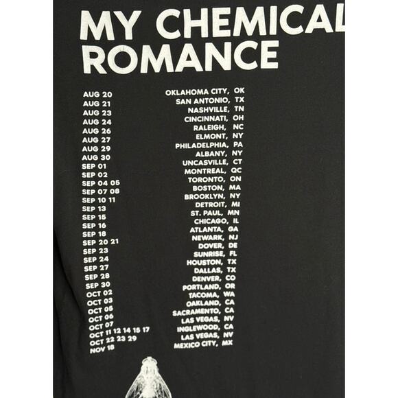 My Chemical Romance 2022 Tour Decay Long Sleeve Shirt Black Skull Graphic Large - Picture 7 of 14